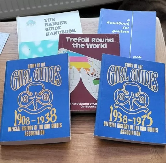 Trefoil Round World. Ranger & Guiders Handbook.  History Of Guides 1 & 2