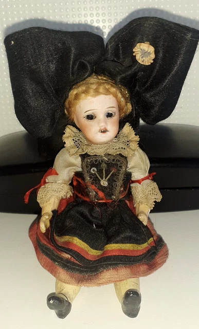 Petite poupée SFBJ 301 Paris 1... 2/0 Jumeau? - FR