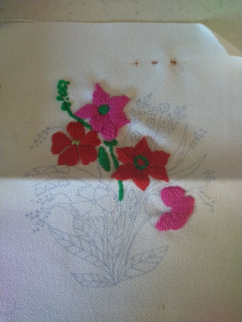 Kit De Broderie Crewel Vintage Neuf Dans Son Emballage Ovales Dorés