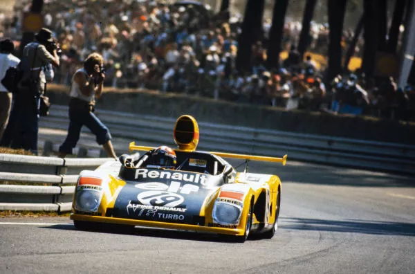 Jean-Pierre Jabouille Renault Sport, Alpine A442 Le Mans 1976 OLD Racing Photo 9