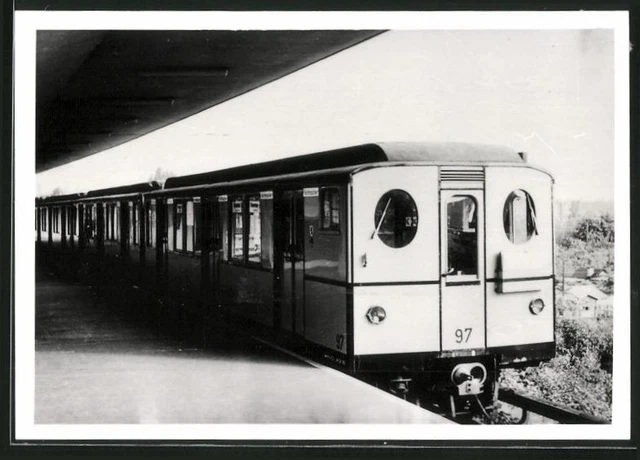 Fotografie unbekannter Fotograf, Ansicht Berlin, Bahnhof Seidelstraße, U-Bahn T