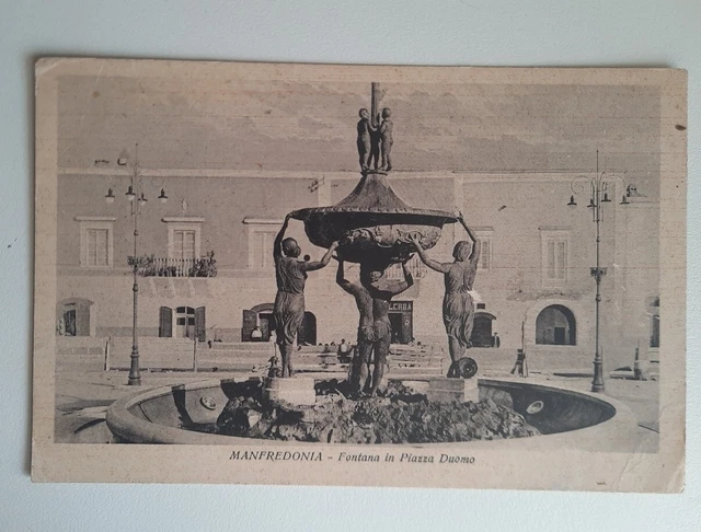Manfredonia Fontana In Piazza Duomo