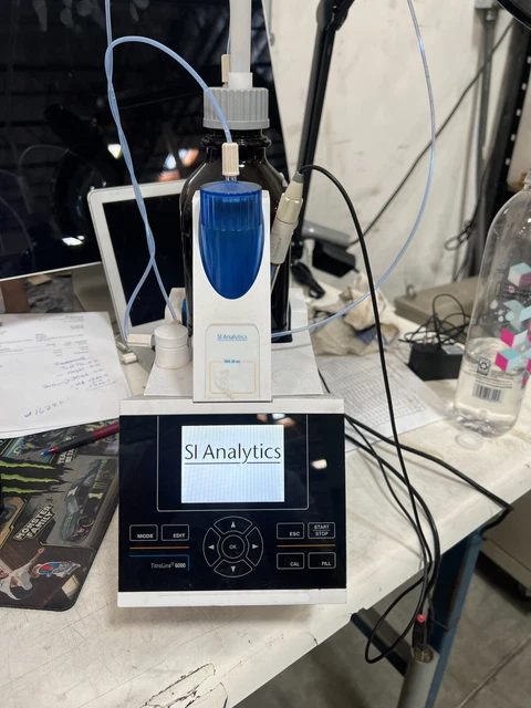 TitroLine 6000 Titration Unit SI Analytics - Main Unit, Powers On, Self Chk OK