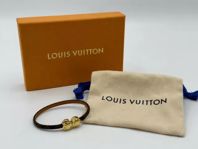 LOUIS VUITTON. Monogram chain bracelet in silver-plated…