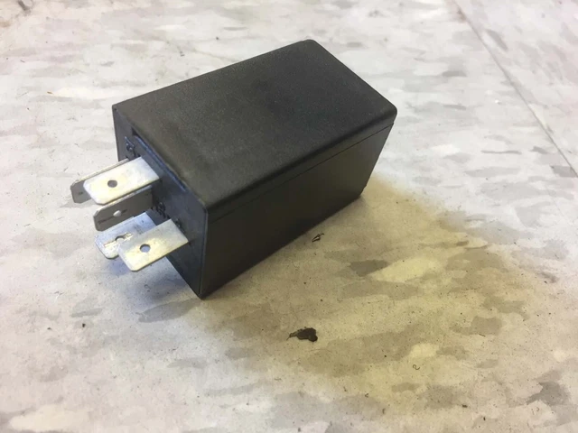 Porsche 911 993 Headlight Cleaning System Time Relay 993.618.111.00 99361811100
