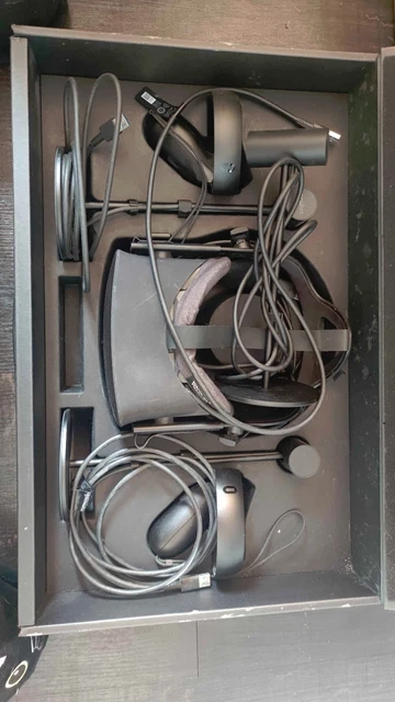 Casque Oculus Rift S VR – Réalité Virtuelle PC – Bon état Avec Manettes