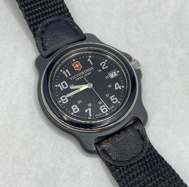 VICTORINOX SWISS ARMY Mens Watch Blue Dial Water Resistant Vintage Watch 100 M 129.99 PicClick