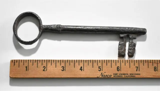 Large Early Antique 19Th Century Hand Made Iron Jail Safe Mansion Key, 7½’’