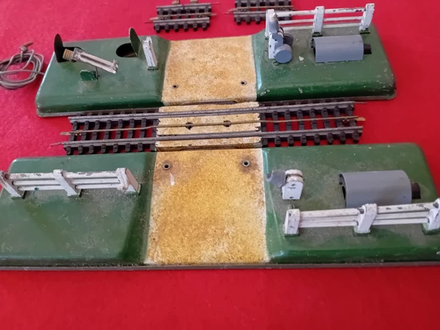JEP 6363 PASSAGE A NIVEAU ÉLECTRIQUE TOLE SÉRIGRAPHIÉE EN O de 1952