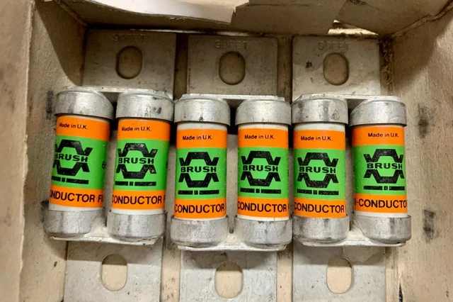 Hawker Siddeley Brush Semi Conductor Fuse Protection  90 Eet