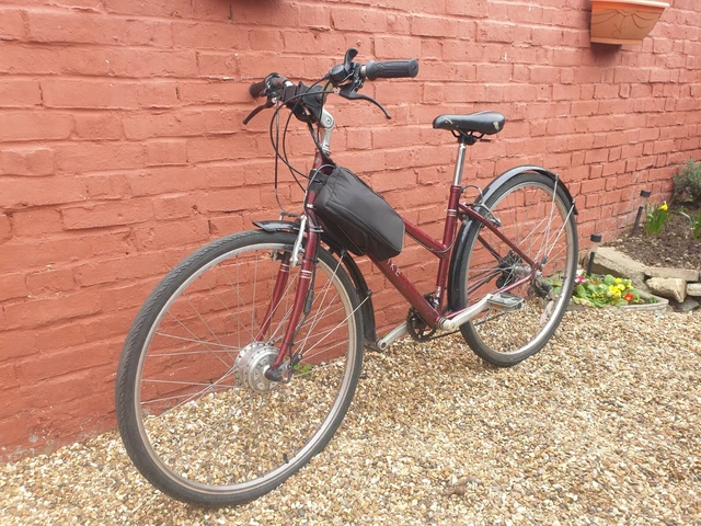 ELECTRIC BICYCLE BIKE. 250w 24 mph 12ah 36v. There is no need to