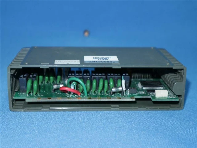 Siemens U-05T U05T Relay Output Unit w/o Cover AS IS