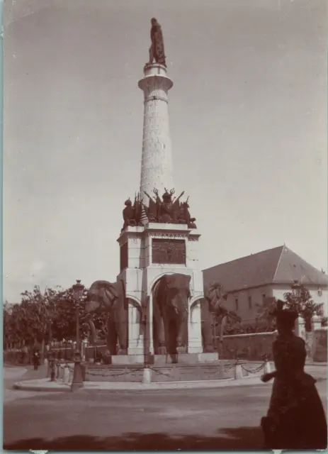 France, Chambéry, Fontaine des Eléphants, Vintage print, circa 1895 Tirage vinta