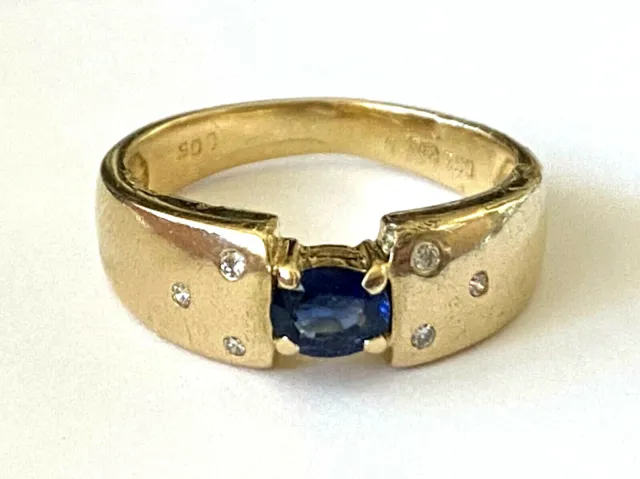 Natural Blue Sapphire 6 Diamond 18K Solid Yellow Gold Ladies Ring Size 6.25