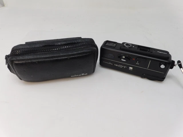 Cámara fotográfica espía subminiatura Minolta 16 QT en negro con estuche y correa de muñeca