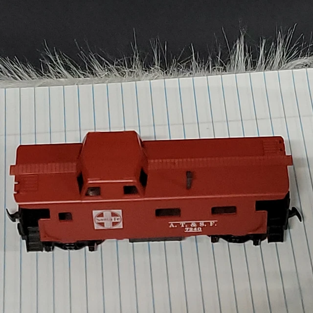 HO Scale Model Train A.T. & S.F. 7240 Santa Fe Boxed TYCO Railroad Vintage