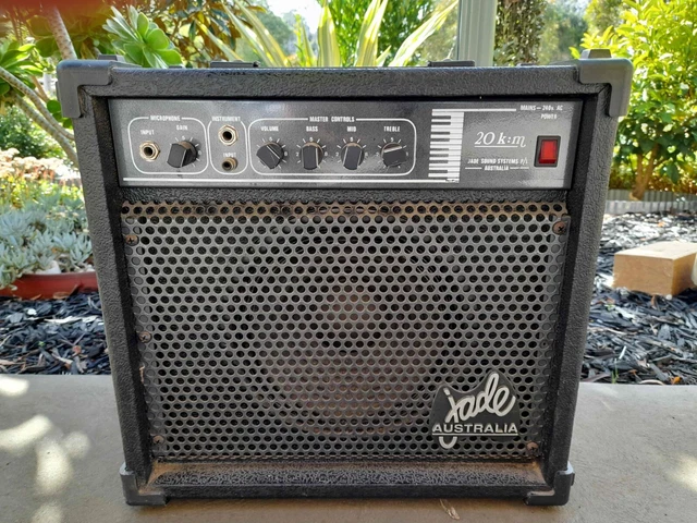 Jade Australia 20 K:M Guitar/Keyboard Amplifier - Practice Amp - 1x8" Combo Mint