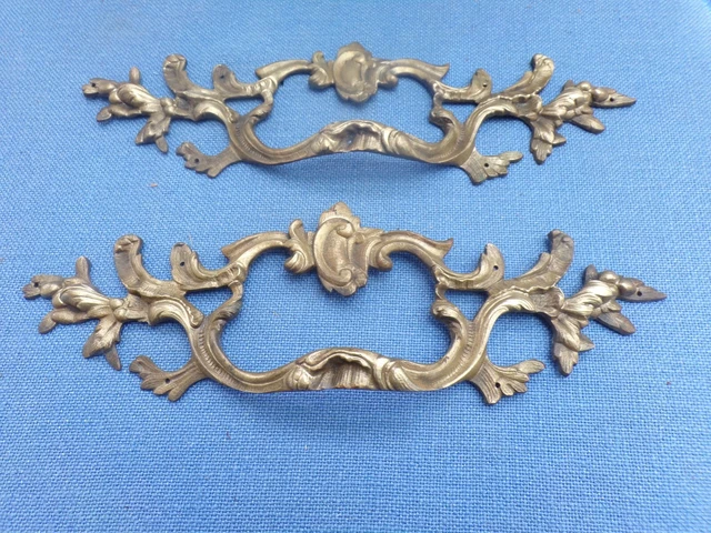 Ancienne paire de grandes poignées de meuble-commode-Louis XV-en bronze-XVIII è
