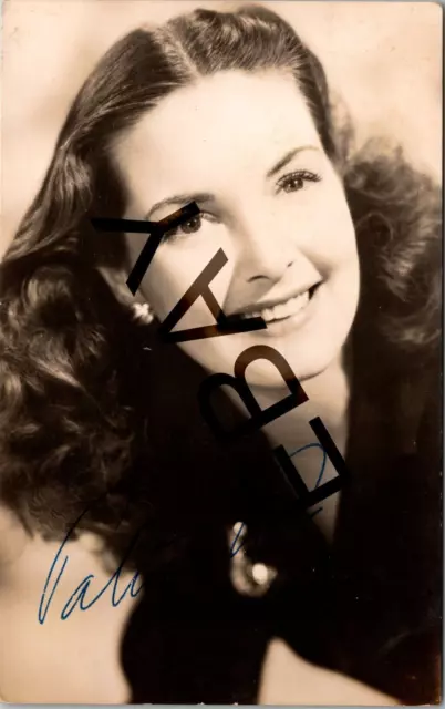 PATRICIA ROC ACTRESS ORIGINAL HAND SIGNED CARD 5 1/2" x 3 1/2"