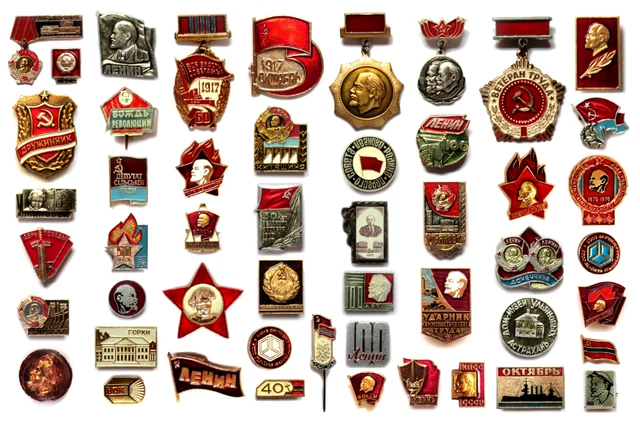 Pin's Émail Jeunesse Communiste Roumanie - Insigne Vintage