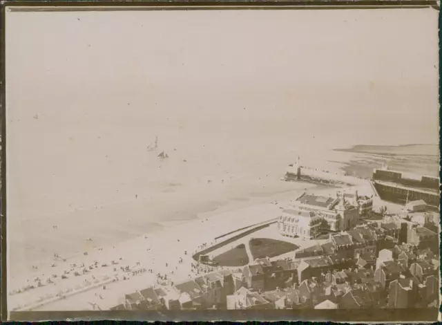 France, Le Tréport vu du vol d&#039;oiseau, cca. 1905  Vintage citrate print. Se