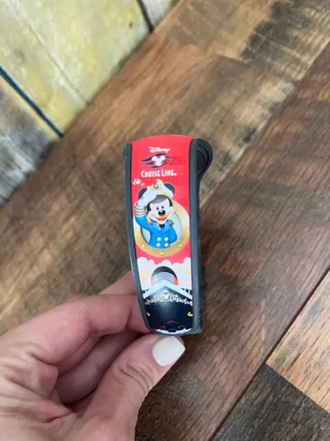 Disney Cruise Line DCL Mickey Mouse Magic Band RARE Red Youth Band Lock
