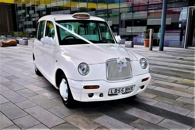 Luxury White Wedding Taxi Limousine hire 2