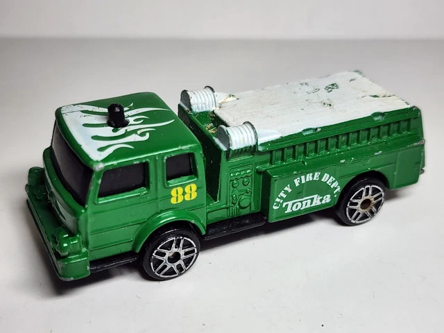 2006 Maisto Denver Pumper Tonka Fire Engine Diecast Model Truck #88 Green City