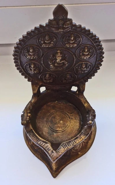 *Cuencos de fundición con pared posterior de bronce fundido cobre Ganesha medallón cuenco antiguo