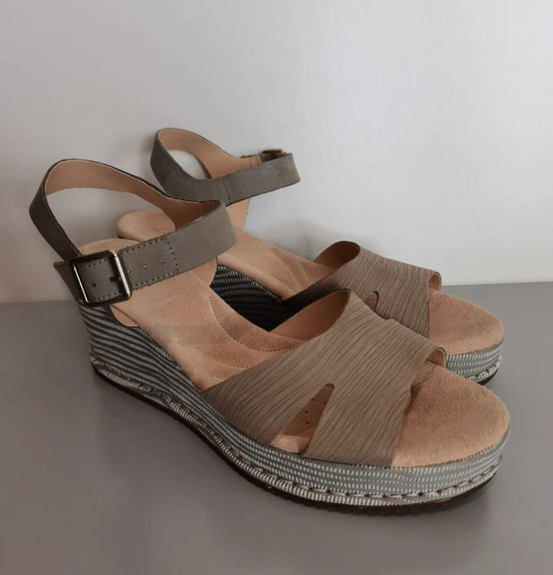 Clarks akilah deals eden sandals