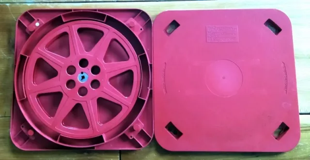 1 bobine avec sa boîte pour films 16mm