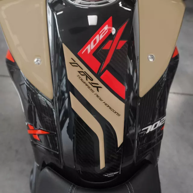 Paraserbatoio Adesivo protezione compatibile con Benelli TRK 702X beige 2024