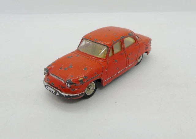 NEUVE DINKY TOYS d'origine Panhard PL 17 Ref:547 en boite d'origine EUR