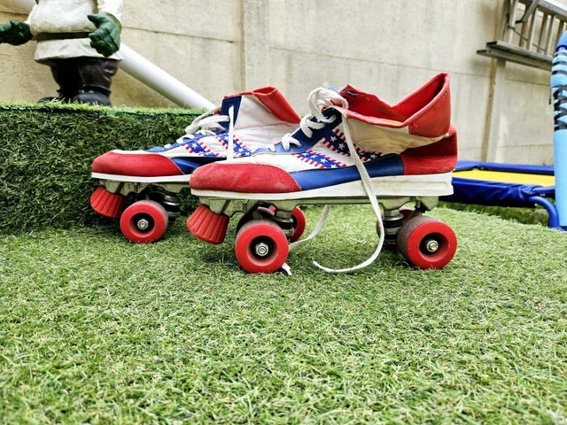 ANCIENS PATINS À roulettes années 70 EUR 22,00 - PicClick FR