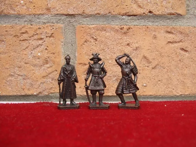 3 figurines kinder en métal Scame de Samouraï Haut 40 mm