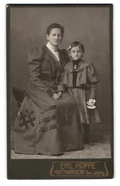 Fotografie Emil Hoppe, Hartmannsdorf /Bezirk Leipzig, Portrait bürgerliche Dame