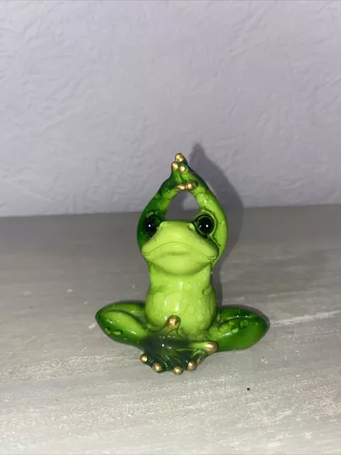 Yoga Pose Shudehill Giftware Frog Collectable Ornament