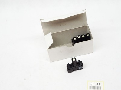 Telemecanique Telemecanique LA4KE1UG Contenu Neuf 5 Pièce 
