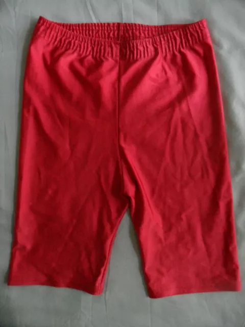 SHORT    CYCLISTE   ROUGE   Taille S