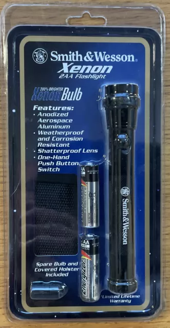 Flashlight SMITH & WESSON XENON WITH SHEATH AEROSPACE ALUMINUM W/EXTRA BULB NEW