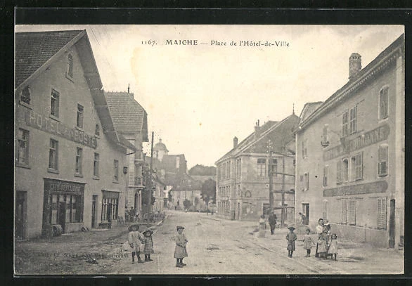 CPA Maiche, Place de l´Hôtel-de-Ville