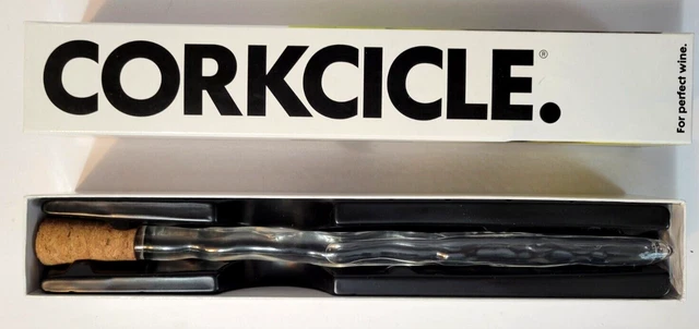 Shaker De Cocktail Matériel Métallique Outil De Barman Vector Shaker Equipement Bar Pour Preparer Secouer 138845698