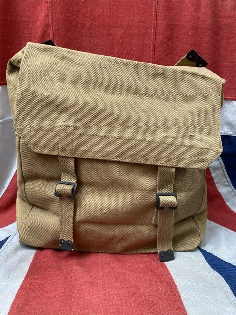 Web Equipment, 1937 Pattern, Light Fighting Order: British Army | Imperial War Museums