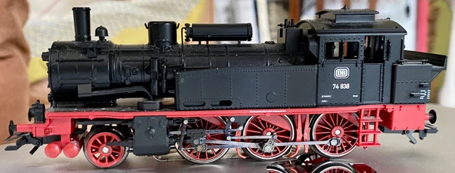 Locomotive Vapeur MARKLIN HO échelle 1/87 – Réf 3095 (BR 74, Type 130)