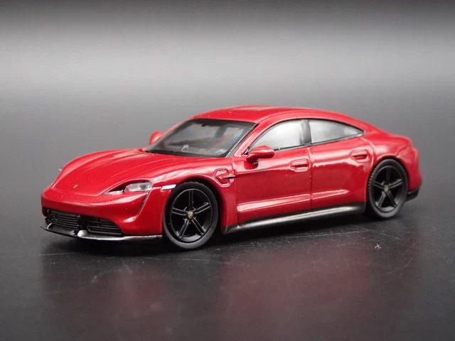 Miniature Porsche Cayenne Turbo S 1/64 Blanche - Modèle Moulé Sous Pression SW - Neuf