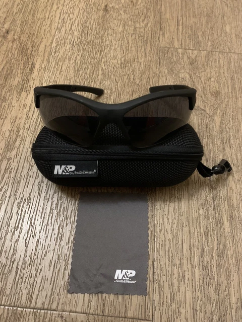 Smith & Wesson S&W M&P- Glasses.