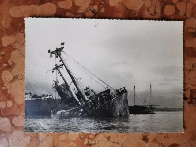 Lotto 7 Fotografie Di Una Nave Semi Affondata  (23)