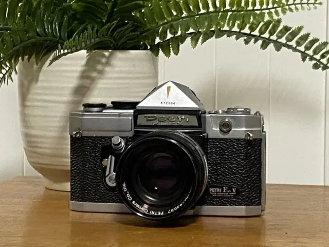 Petri Flex V Penta V 35mm Slr Film Camera With F1:2 55mm Lens