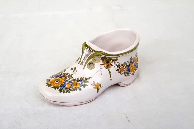 Superbe chaussure, soulier, faïence Moustiers, Atelier St Michel, « grotesques »