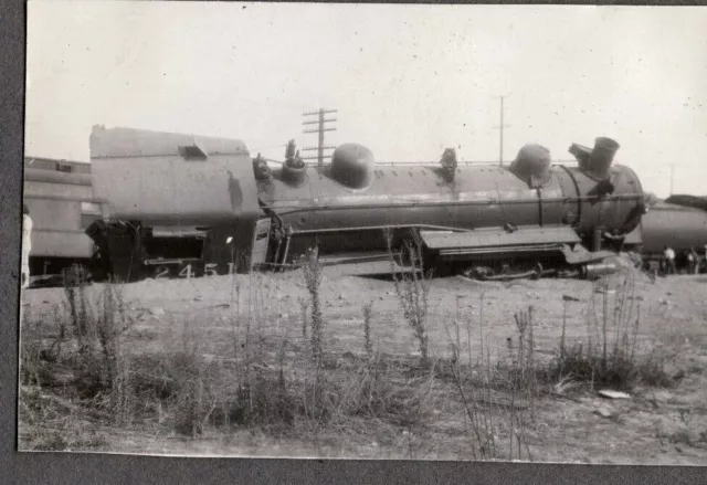 Vintage Photograph '35 Train/Locomotive Railroad Wreck Glendale California Photo